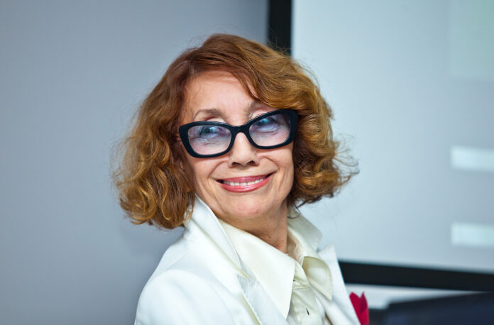 Olga Lipińska: gdybyśmy mieli WESOŁY RZĄD, to i naród byłby weselszy! Olga Lipińska. Fot. Newsbar.pl