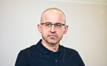 IMG 1255 356x220 Piotr Gwiazda: moje wnętrze wyszło na zewnątrz 🔊
