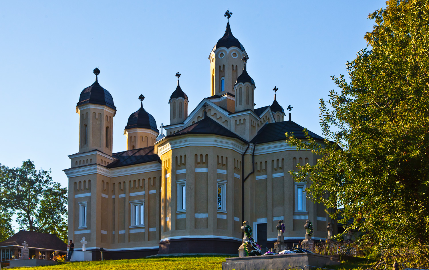 Cerkiew we wsi Cacica w Rumuni